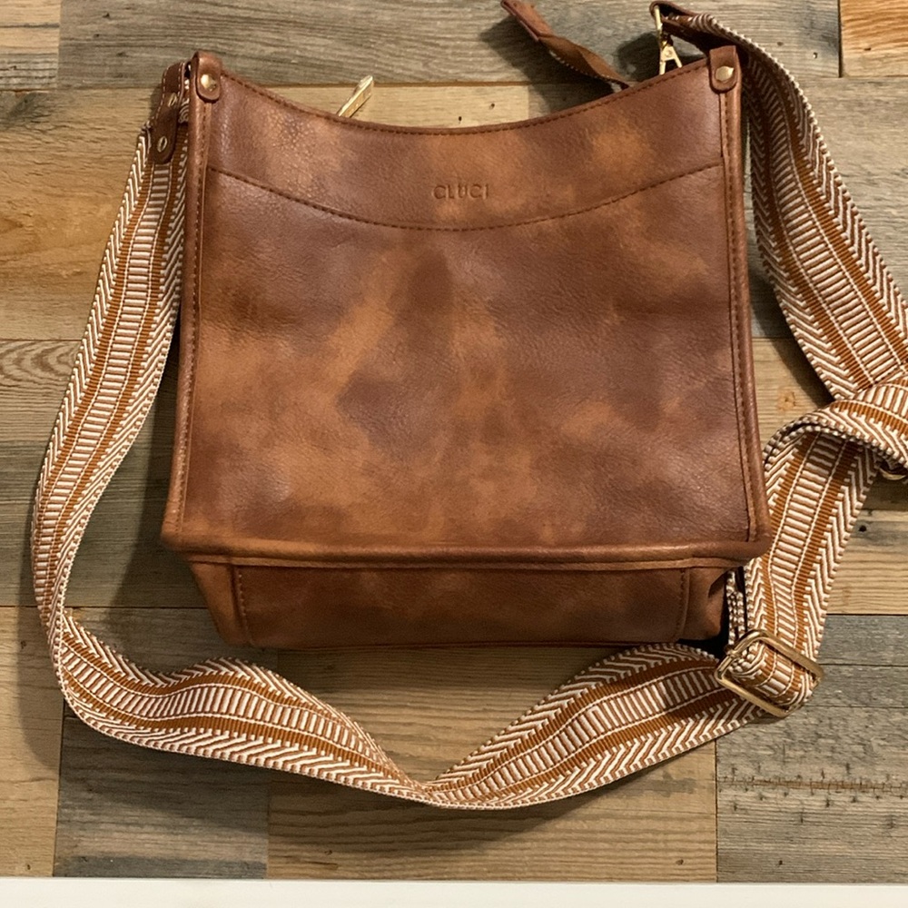 Cluci Crossbody Purse